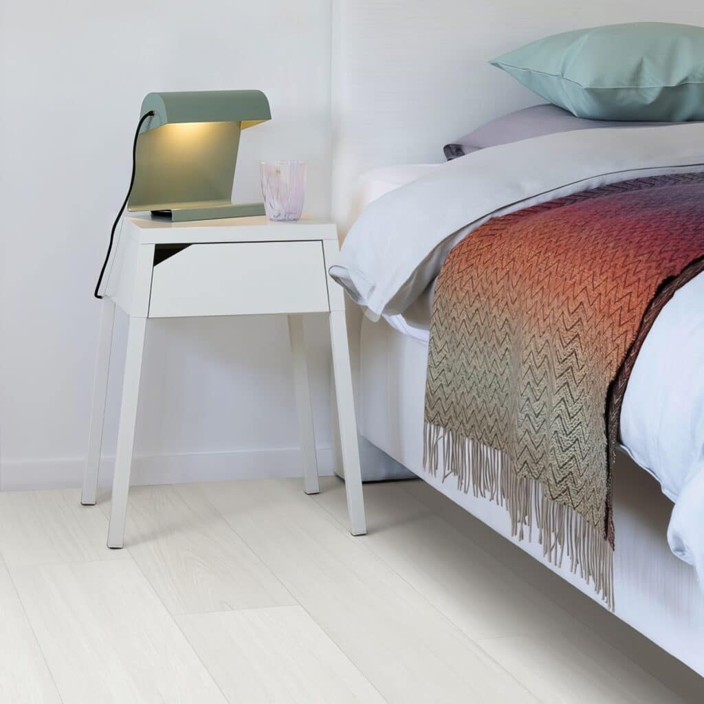 White Smoke Oak image 1